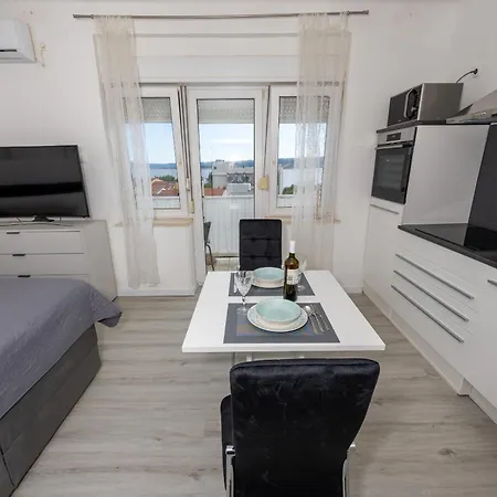 Iva 茨里克韦尼察