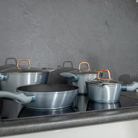 招待所 Iva 茨里克韦尼察