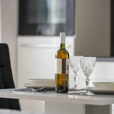 Iva 3* 茨里克韦尼察