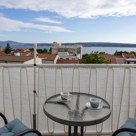 Iva * Crikvenica