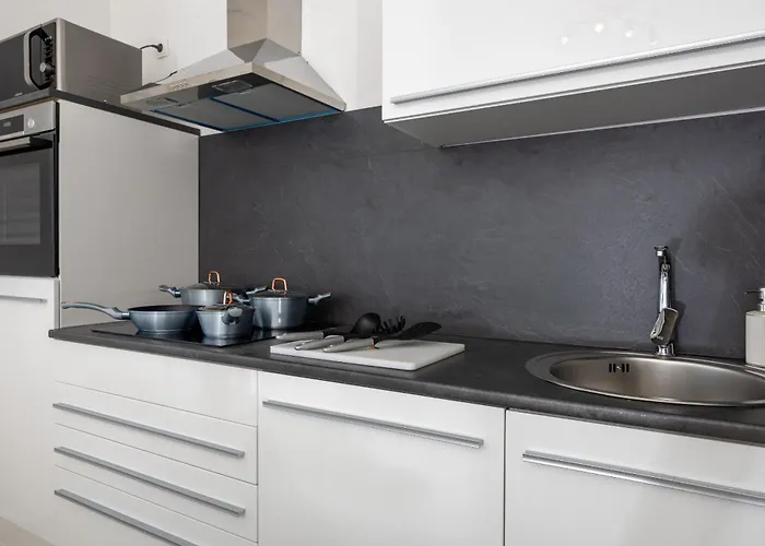 Iva 3* ツリクヴェニツァ