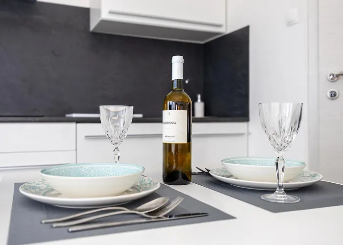 Iva 3* ツリクヴェニツァ