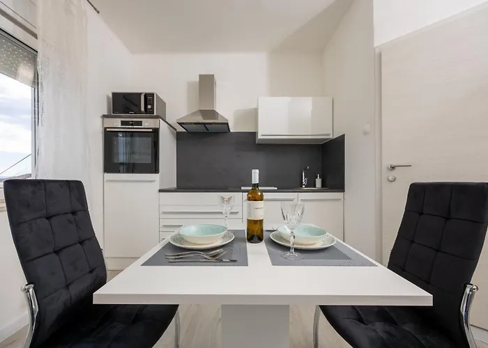 Iva ゲストハウス