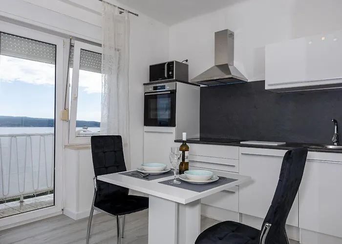 ゲストハウス Iva ツリクヴェニツァ