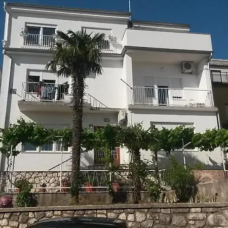 Πανσιόν Iva Crikvenica