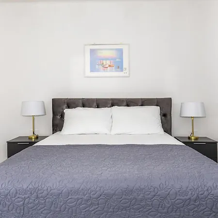 Πανσιόν Iva Crikvenica